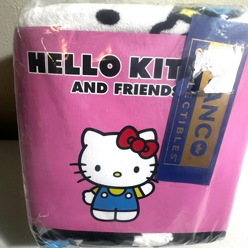 NEW‎ Hello Kitty Friends Throw Blanket Sanrio Kuromi Keroppi Plush 62x90